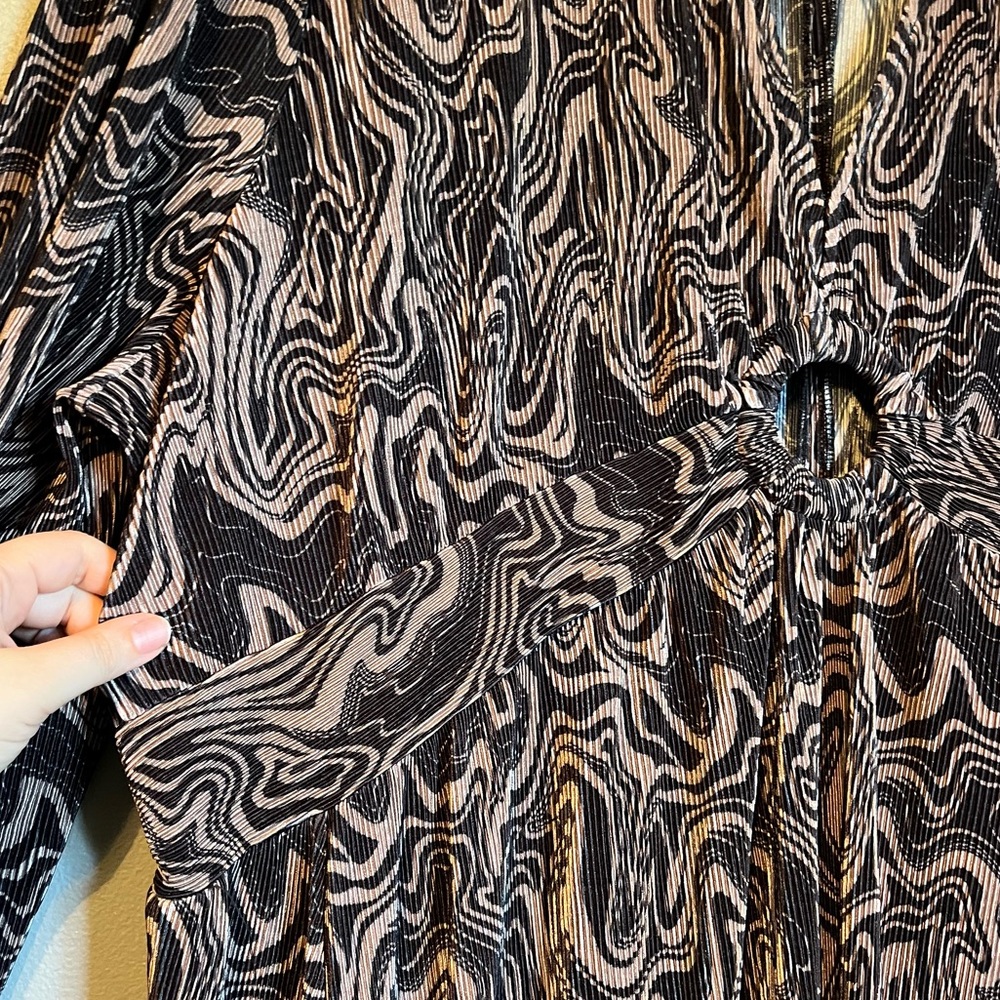 NWT Nina Parker 3X Womens Black Swirl Plus Keyhole Pleated Maxi Dress Ret $129! - Picture 8 of 16